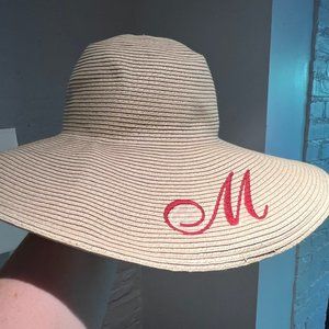"M" initial beach hat